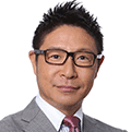 辻 よしなり
